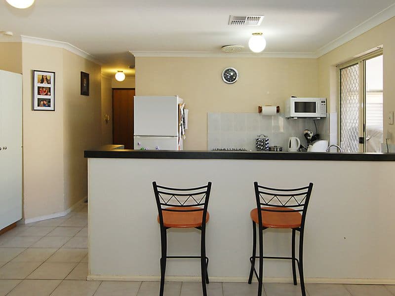 5 Bryah Place, BALLAJURA WA 6066, Ballajura - Thumbnail 2