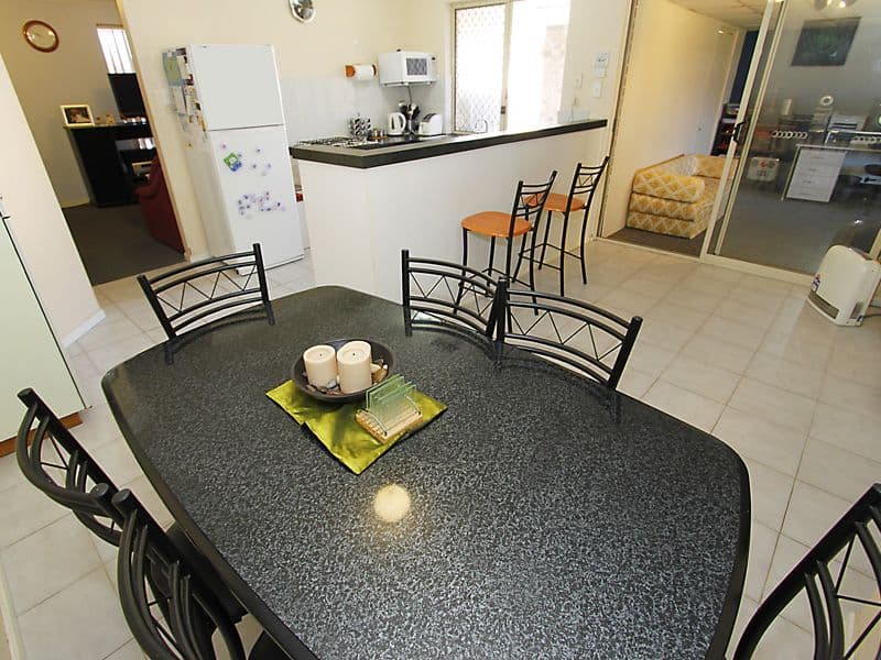 5 Bryah Place, BALLAJURA WA 6066, Ballajura - Thumbnail 4