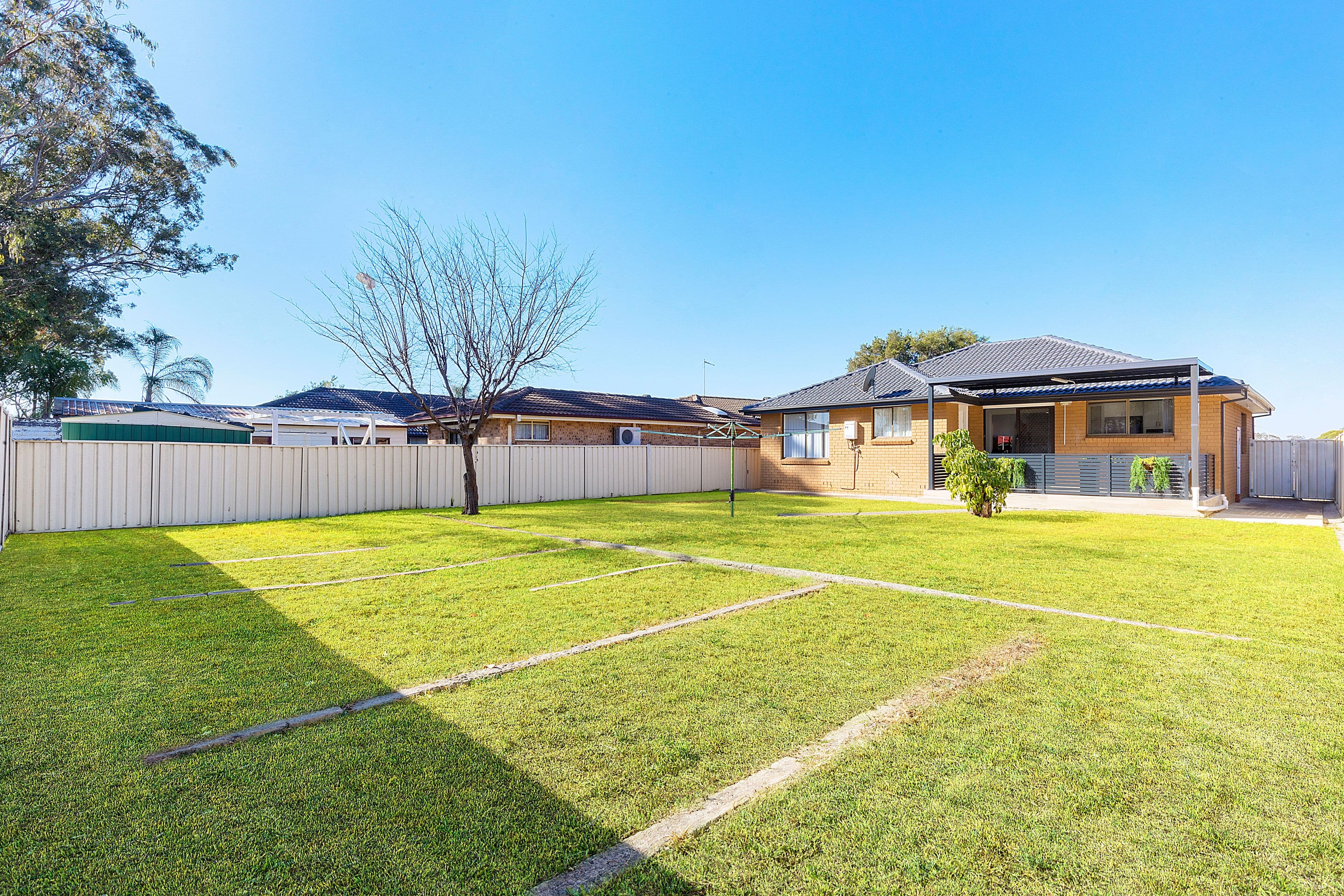 11 Macedon Street, Bossley Park - Image 1