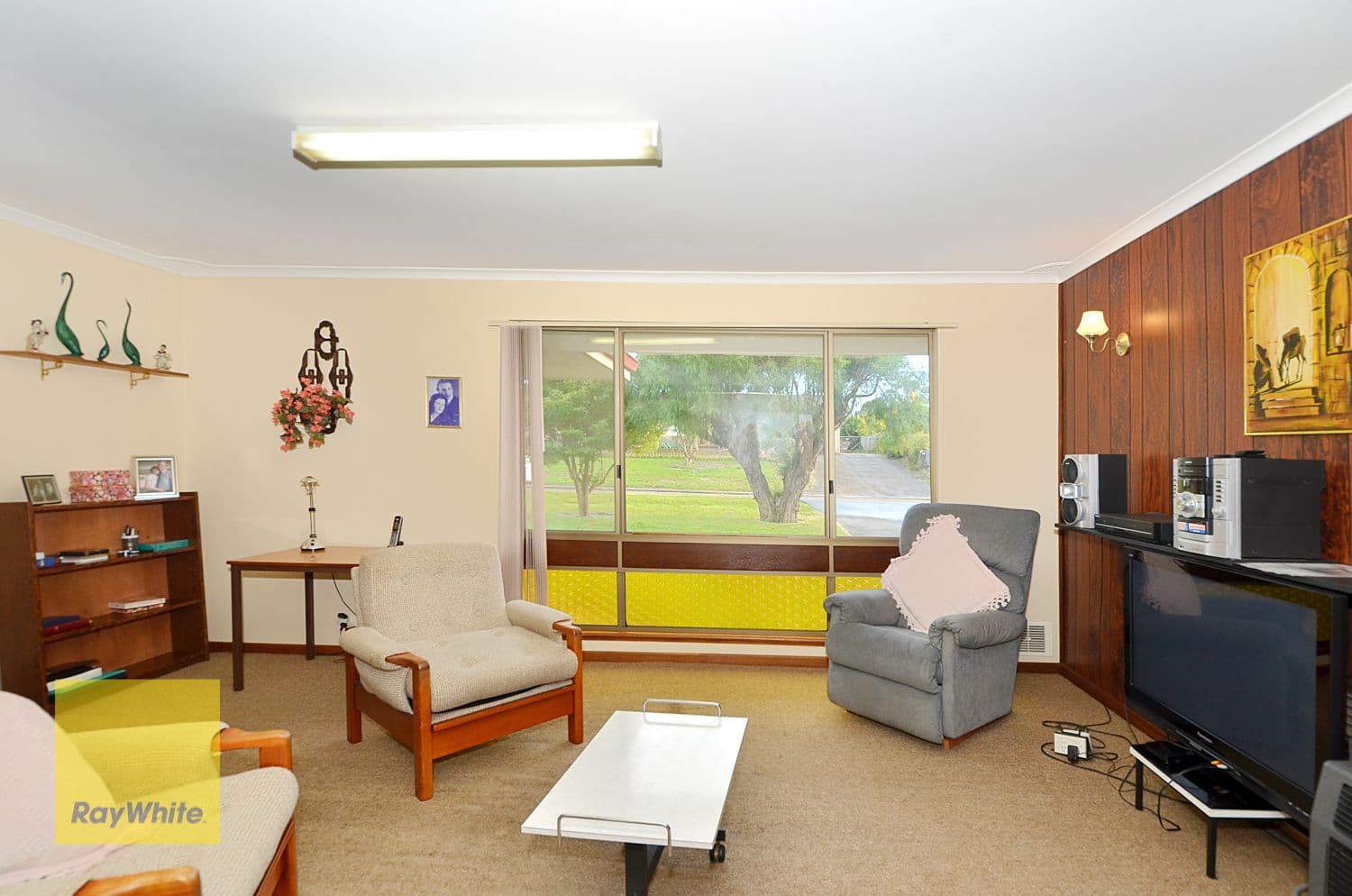 25 Manley Crescent, Collingwood Heights WA 6330, Collingwood Heights - Thumbnail 2