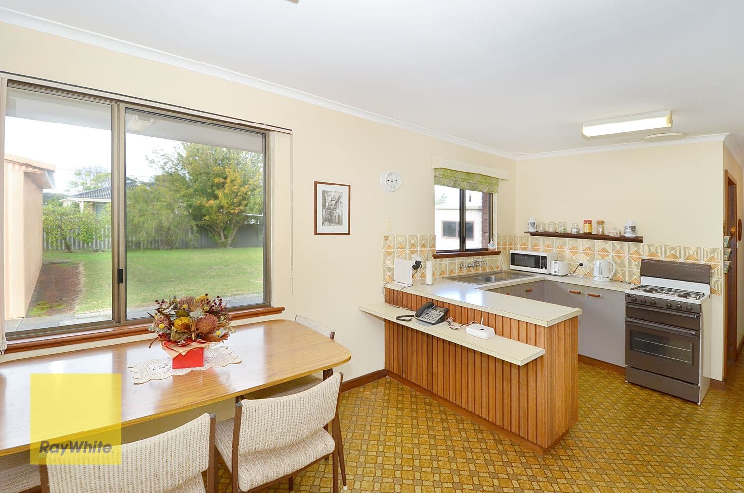 25 Manley Crescent, Collingwood Heights WA 6330, Collingwood Heights - Thumbnail 5