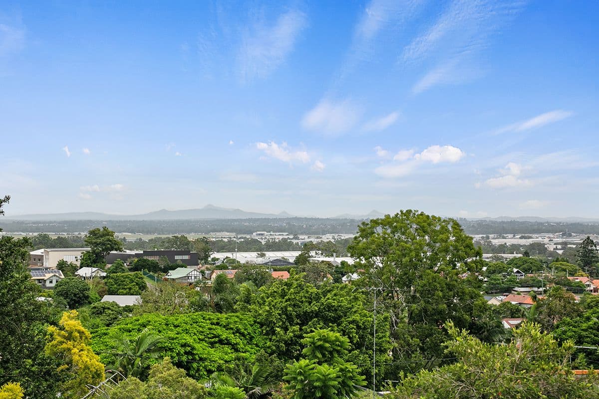 9 Derrick Street, Moorooka QLD 4105, Moorooka - Thumbnail 2