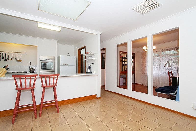 17 Hurlstone Crescent, MILL PARK VIC 3082, Mill Park - Thumbnail 4