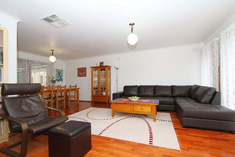 17 Hurlstone Crescent, MILL PARK VIC 3082, Mill Park - Thumbnail 6