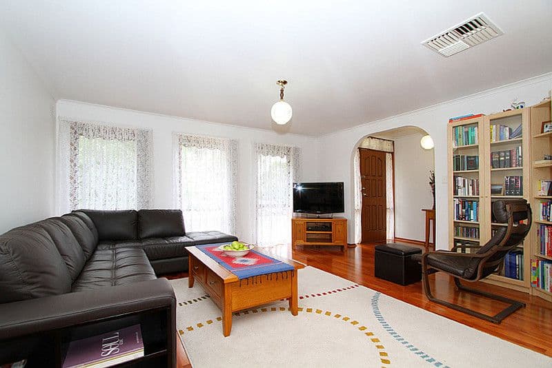 17 Hurlstone Crescent, MILL PARK VIC 3082, Mill Park - Thumbnail 7