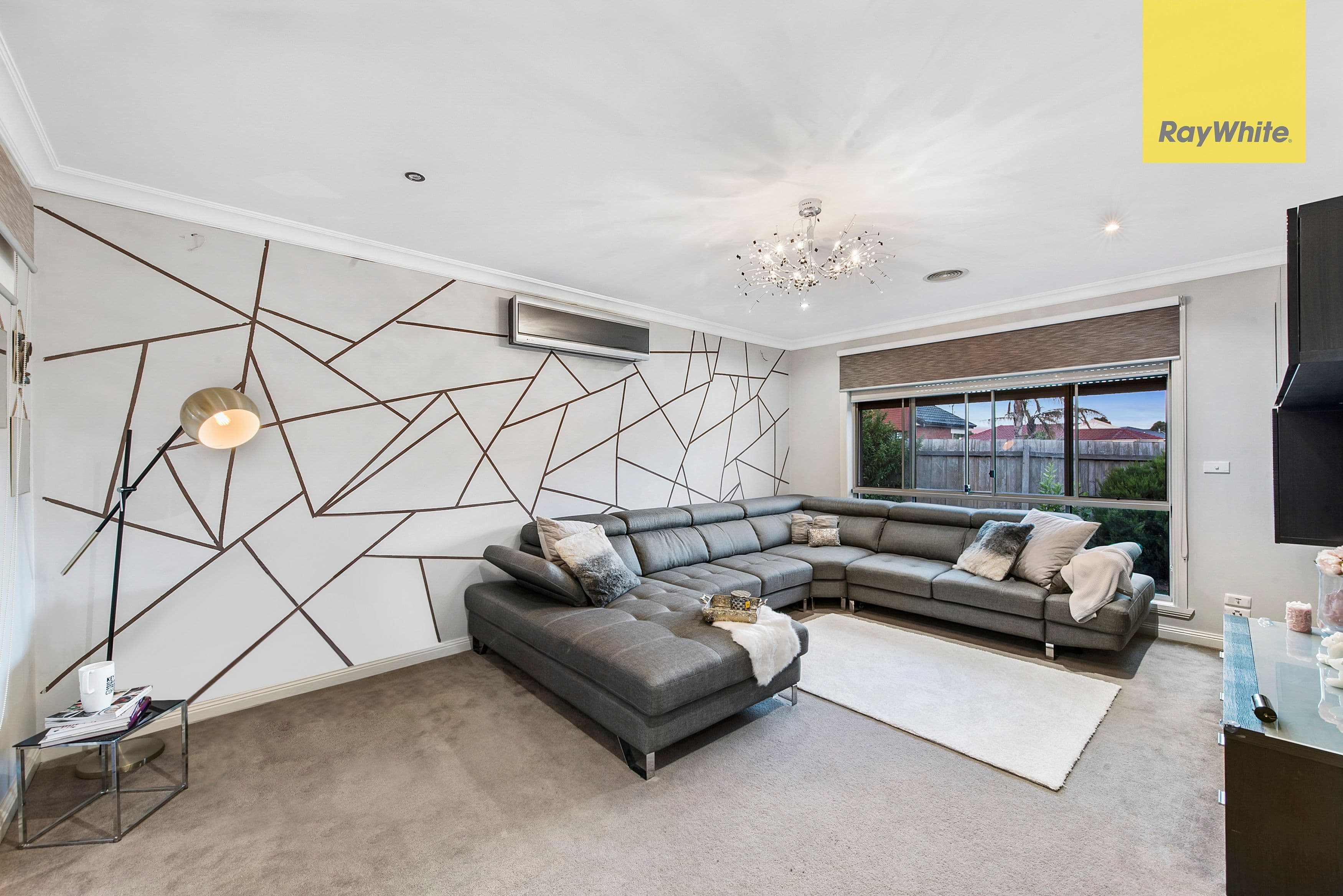 11 Albertine Crescent, Sydenham VIC 3037, Sydenham - Thumbnail 2