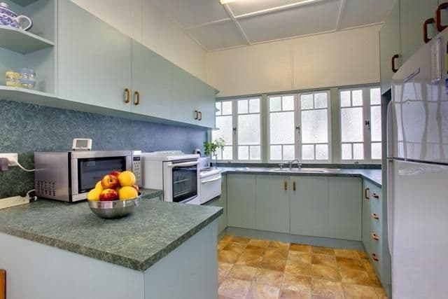 153 Francis Street, WEST END QLD 4810, West End - Thumbnail 4