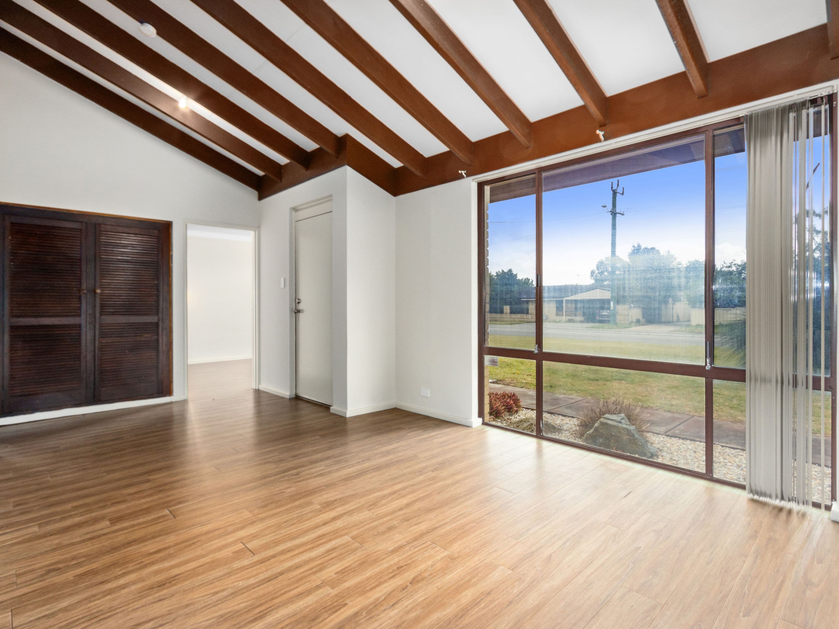 12 Lincoln Road, Forrestfield WA 6058, Forrestfield - Thumbnail 4