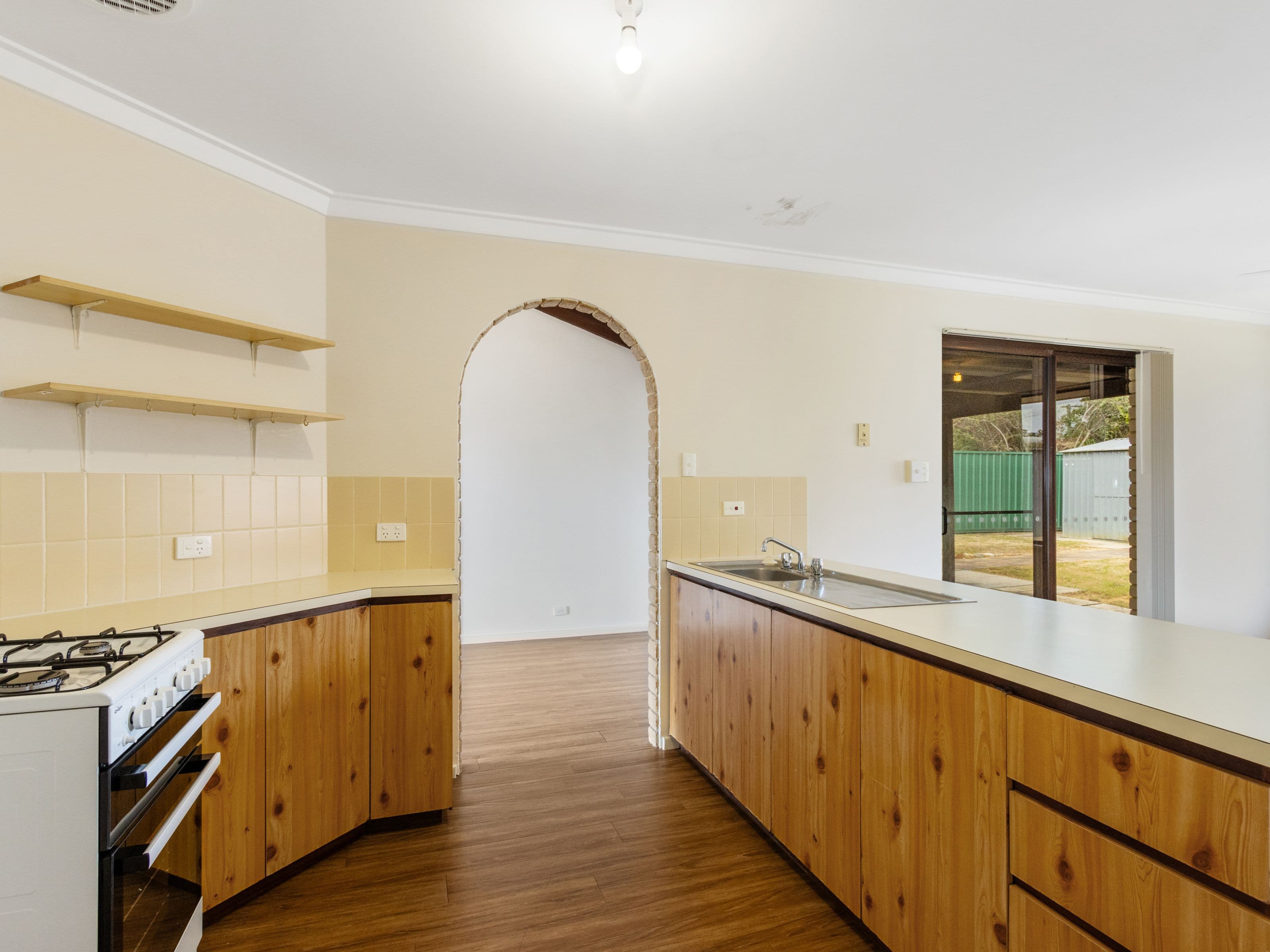 12 Lincoln Road, Forrestfield WA 6058, Forrestfield - Thumbnail 7