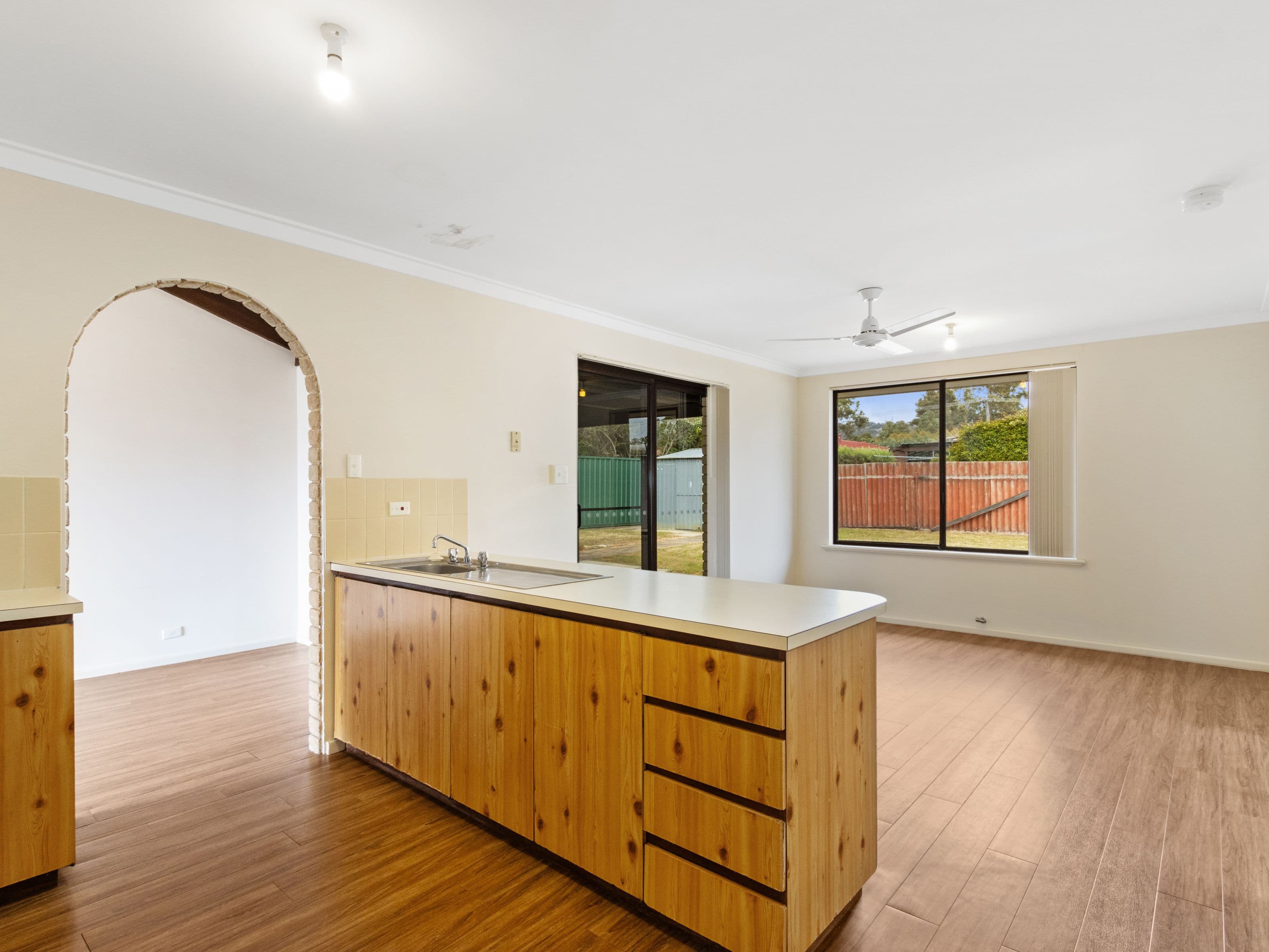 12 Lincoln Road, Forrestfield WA 6058, Forrestfield - Thumbnail 8