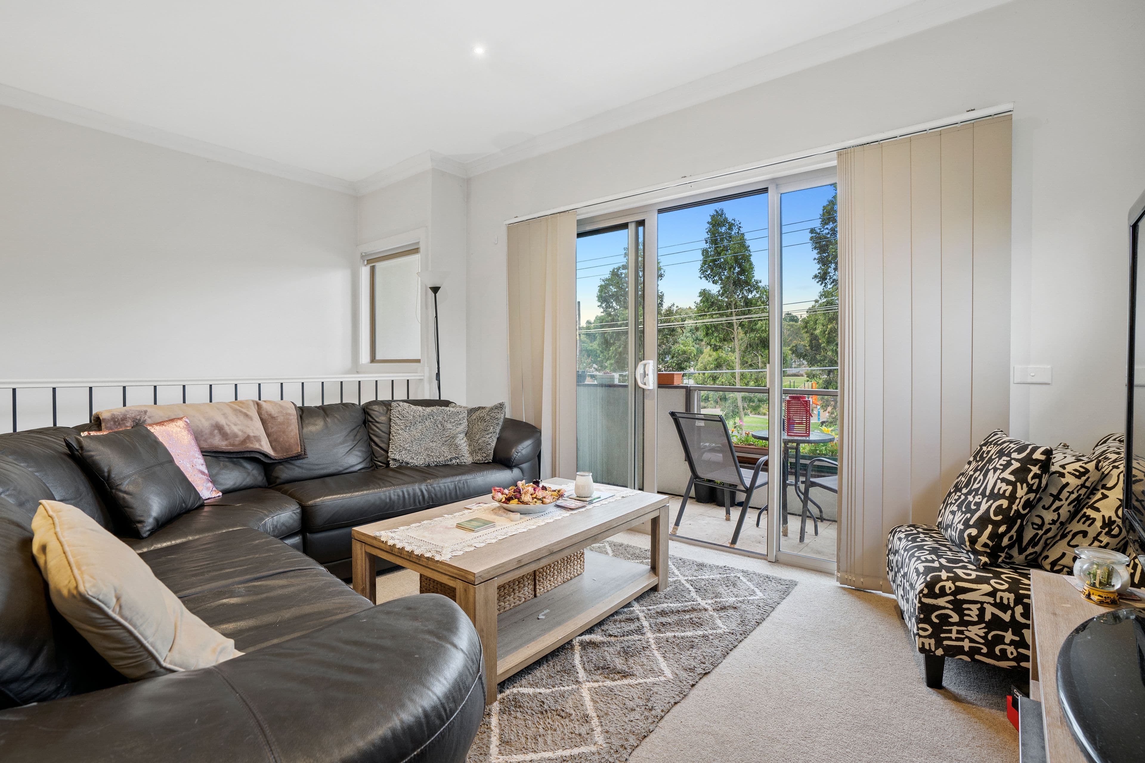 5 Adriana Close, Mooroolbark VIC 3138, Mooroolbark - Thumbnail 3
