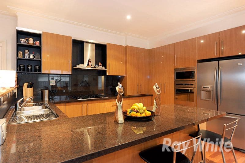 70 Langhorne Crescent, ROWVILLE VIC 3178, Rowville - Thumbnail 4
