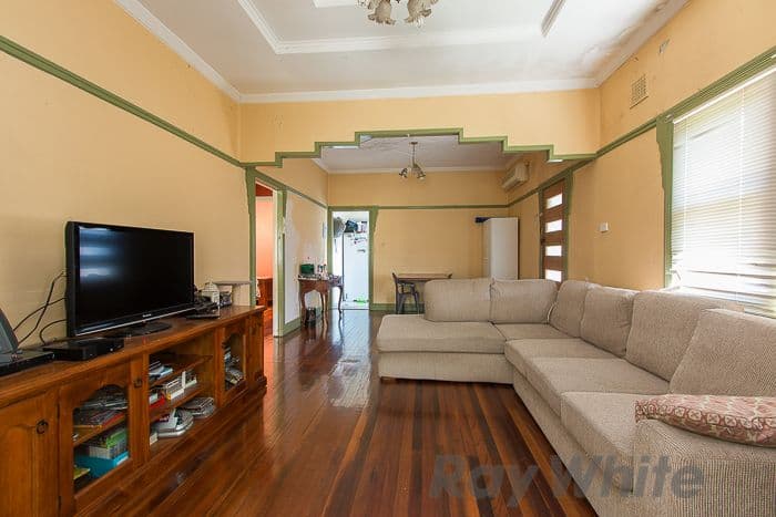 39 Fourth Street, Cardiff South NSW 2285, Cardiff South - Thumbnail 2