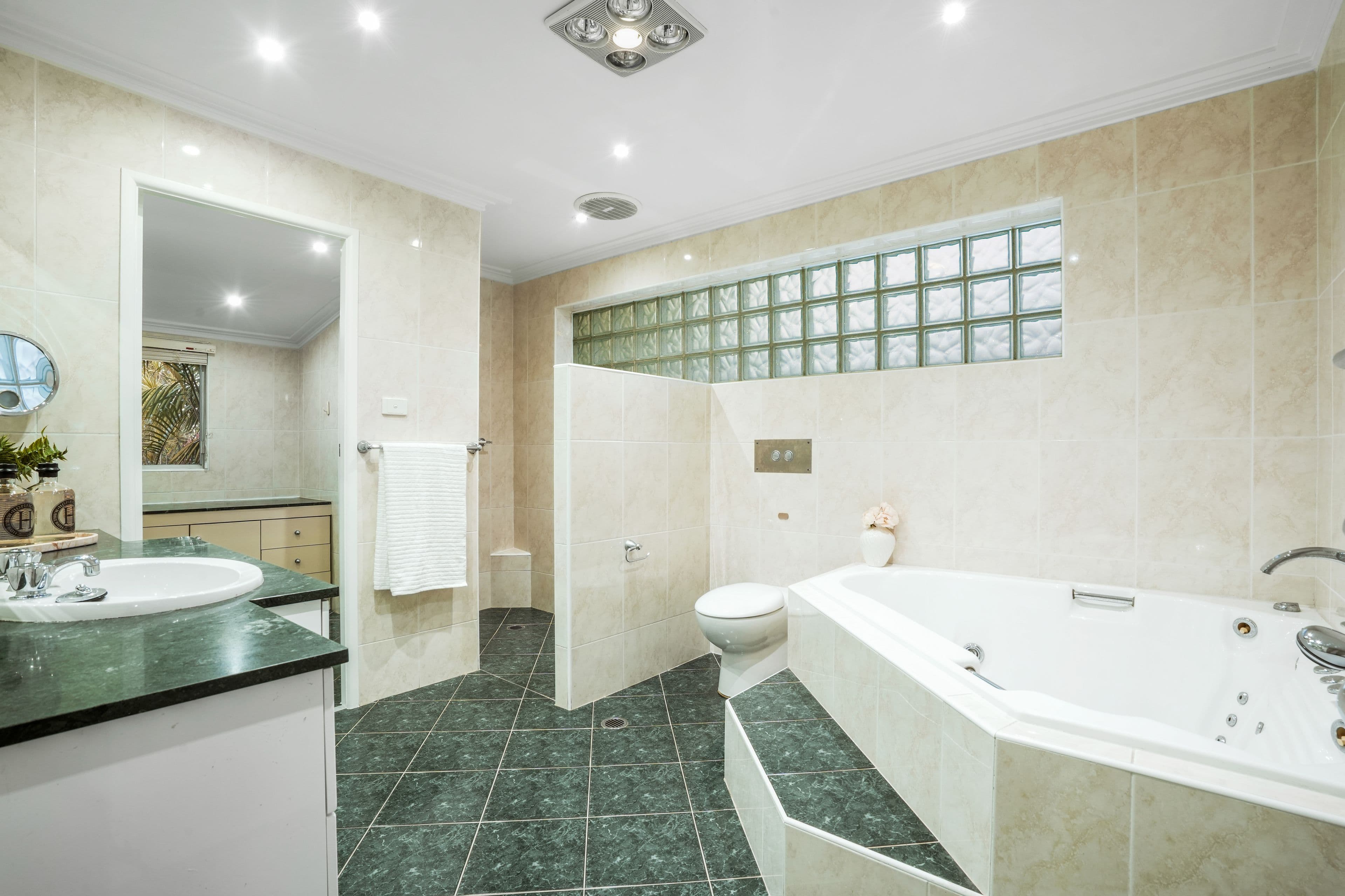 15 Buckingham Road, Baulkham Hills NSW 2153, Baulkham Hills - Thumbnail 8
