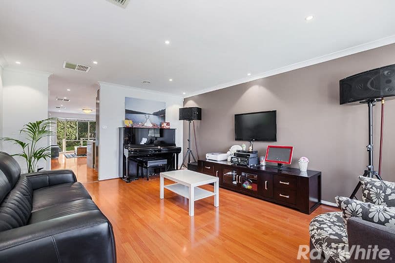 4 Nectar Mews, Mill Park VIC 3082, Mill Park - Thumbnail 2