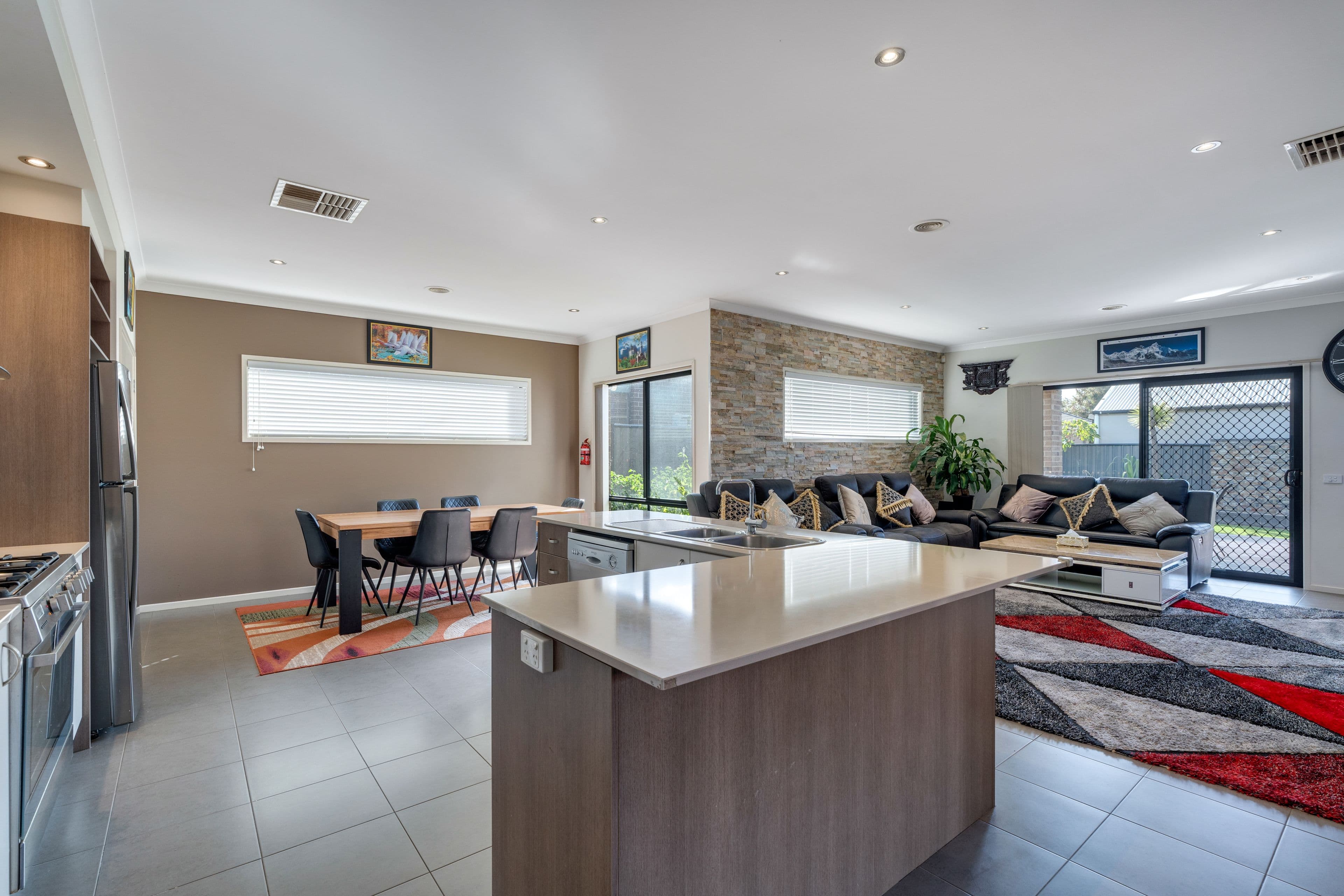 15 Poole Street, Craigieburn VIC 3064, Craigieburn - Thumbnail 4