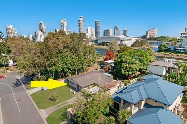 143 Allambi Avenue, BROADBEACH WATERS QLD 4218, Broadbeach Waters - Image 1