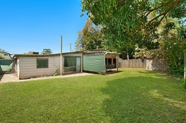 143 Allambi Avenue, BROADBEACH WATERS QLD 4218, Broadbeach Waters - Thumbnail 8