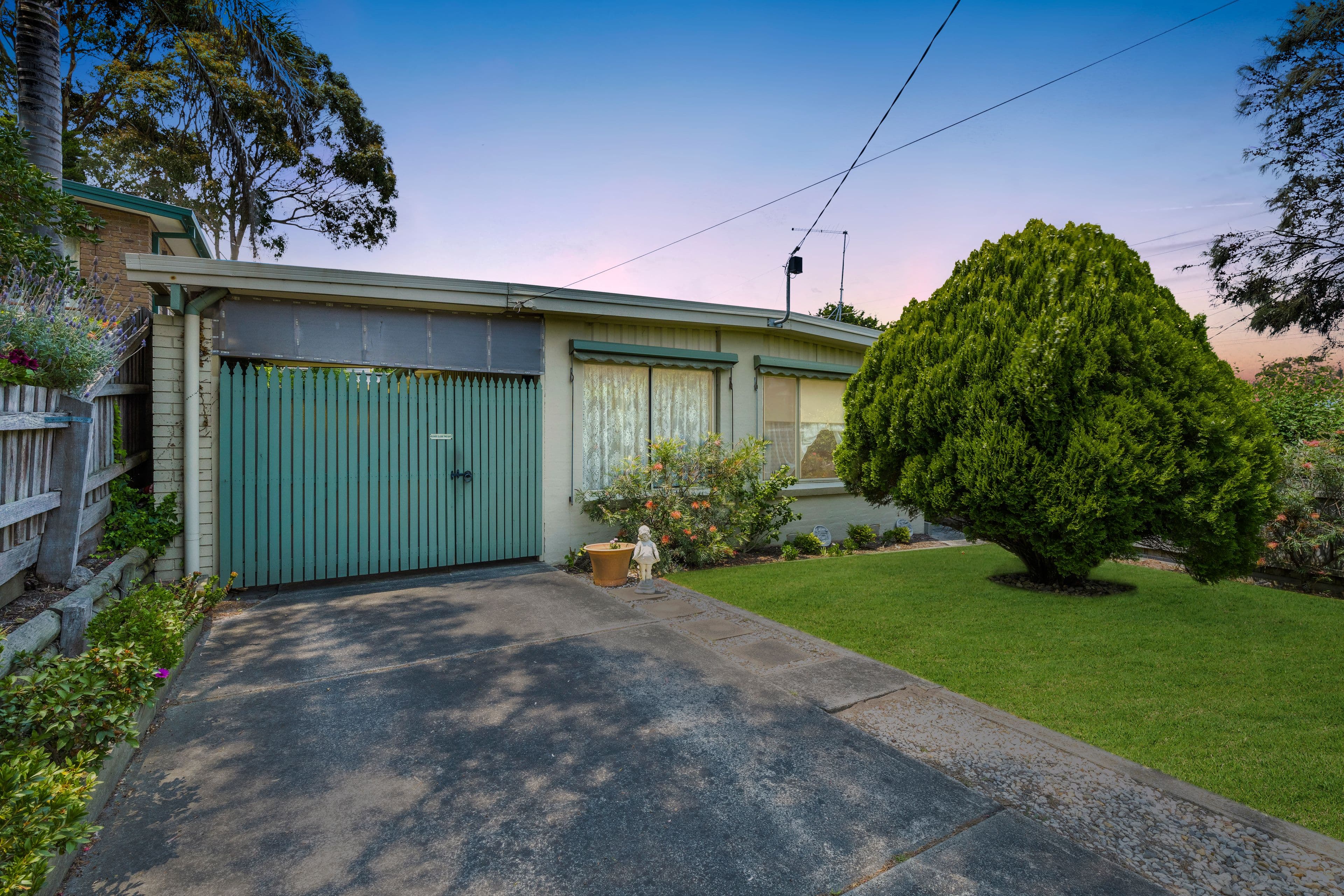 81 Fifth Avenue, Rosebud VIC 3939, Rosebud - Image 1