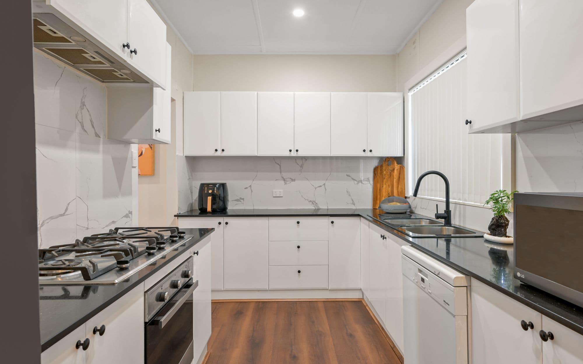 73 Lithgow Street, Campbelltown NSW 2560, Campbelltown - Thumbnail 7