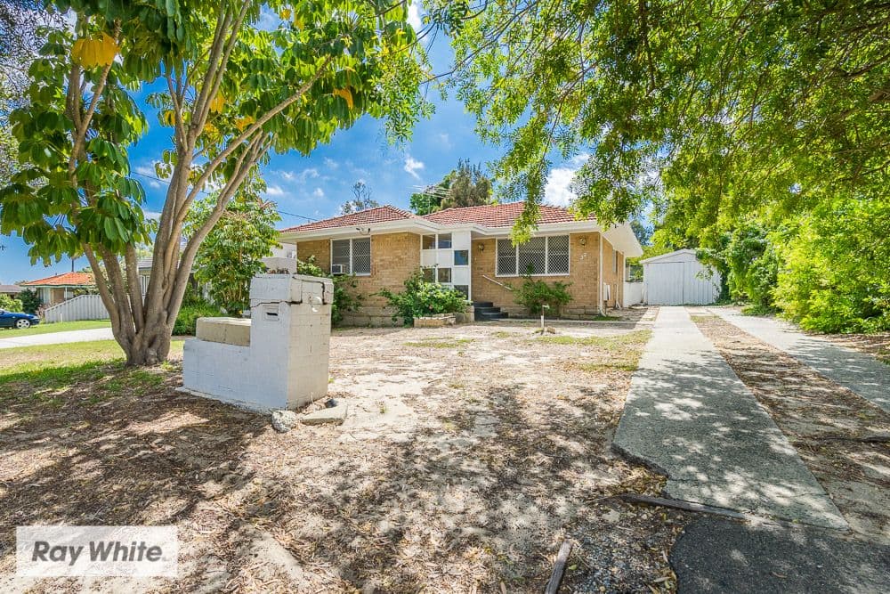 32 Butterick Place, Girrawheen WA 6064, Girrawheen - Thumbnail 2