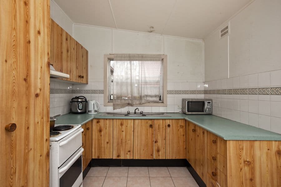 1 Hallvert Crescent, CHARLESTOWN NSW 2290, Charlestown - Thumbnail 2