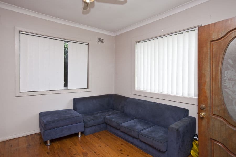 1 Hallvert Crescent, CHARLESTOWN NSW 2290, Charlestown - Thumbnail 3