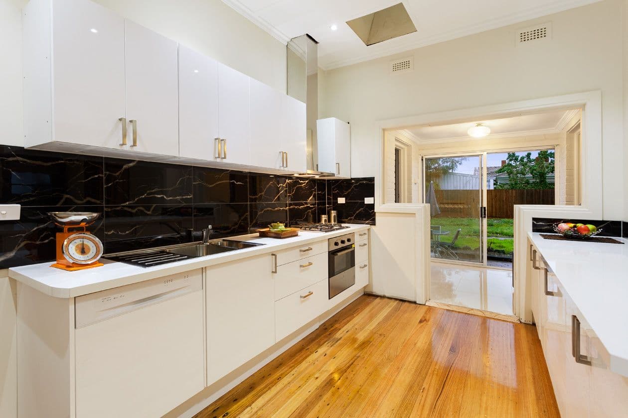 116 Warrigal Road, OAKLEIGH VIC 3166, Oakleigh - Thumbnail 4