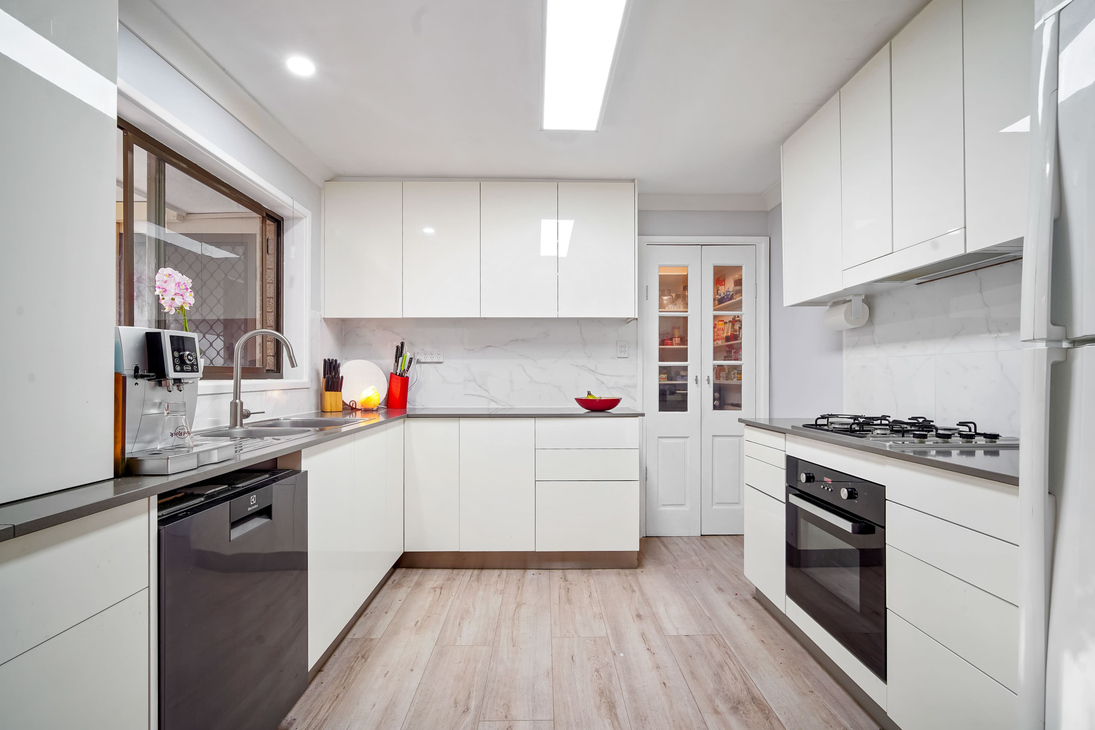22 Devon Road, Dapto NSW 2530, Dapto - Thumbnail 2