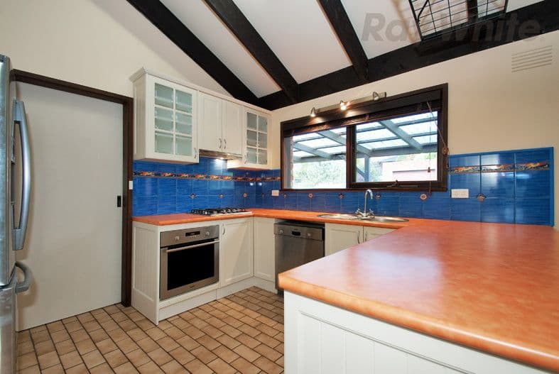 13 SPRINGSONG PASS, CHIRNSIDE PARK VIC 3116, Chirnside Park - Thumbnail 3