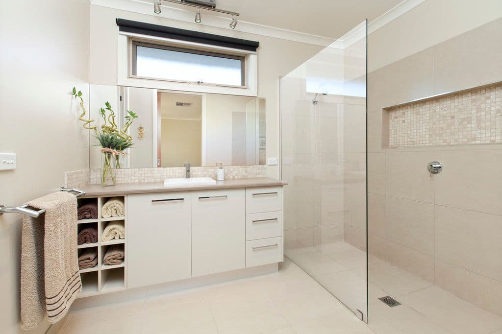 13 Bellington Drive, Alfredton VIC 3350, Alfredton - Thumbnail 7