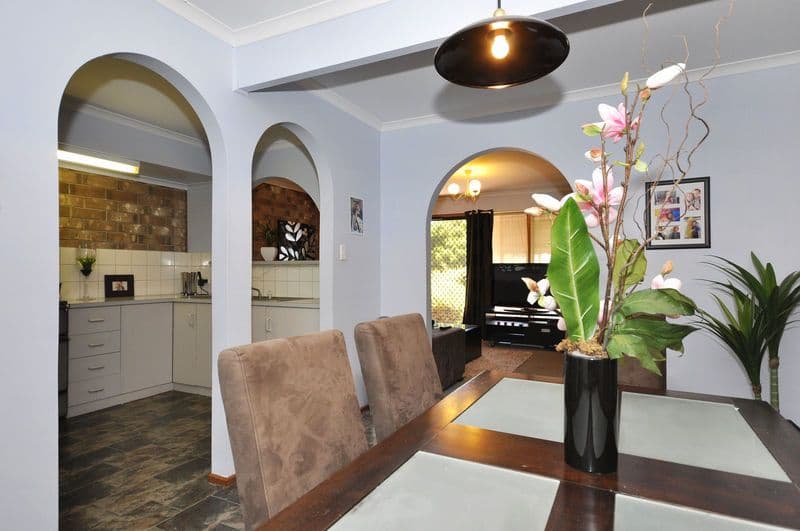 27 Epstein Drive, MORPHETT VALE SA 5162, Morphett Vale - Image 1