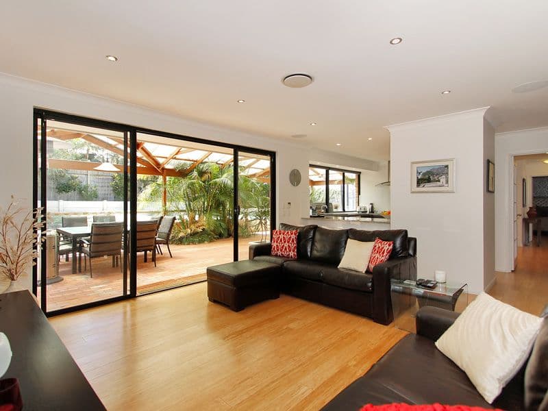 15 Ferncroft Way, KINGSLEY WA 6026, Kingsley - Thumbnail 2