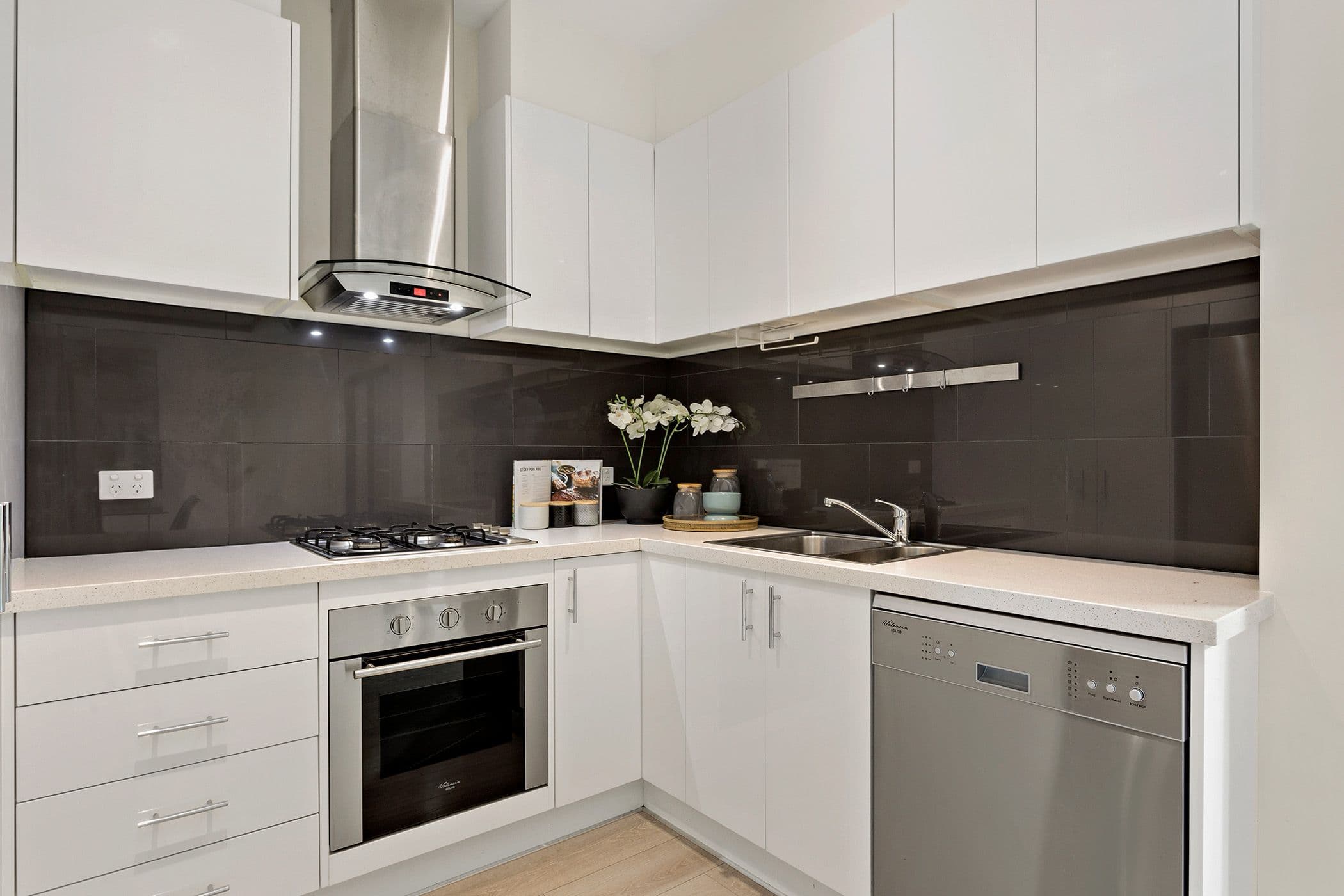 2B Coombs Avenue, Oakleigh South VIC 3167, Oakleigh South - Thumbnail 4