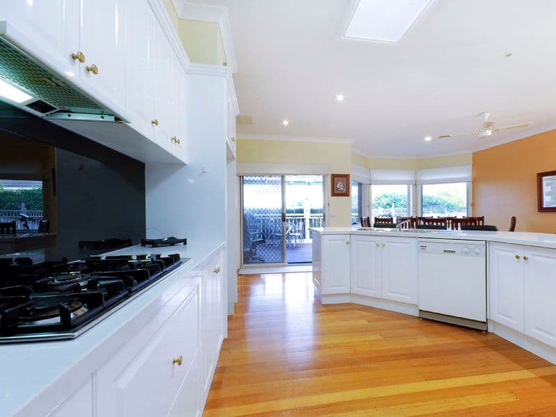 42 Grosvenor Drive, WANDANA HEIGHTS VIC 3216, Wandana Heights - Thumbnail 2
