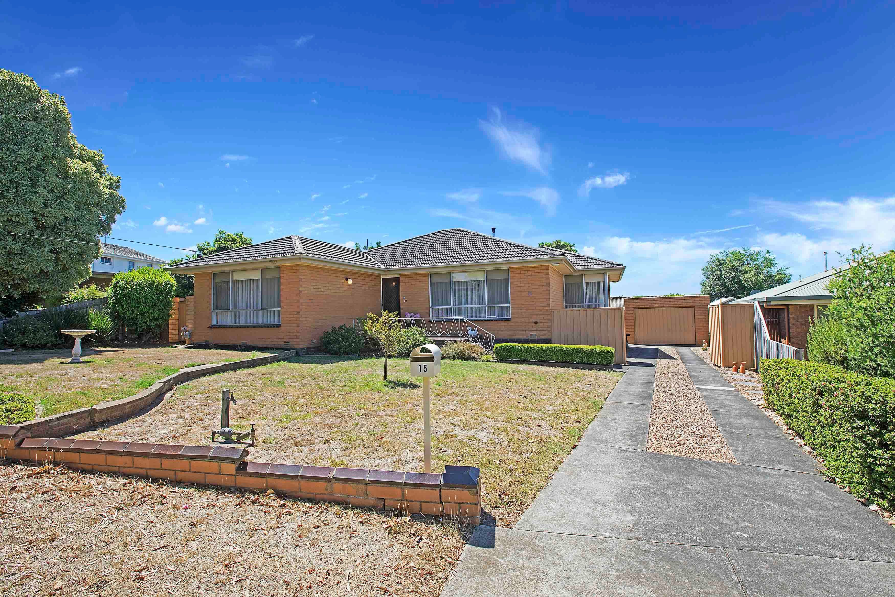 15 Amberley Court, Highton VIC 3216, Highton - Thumbnail 2