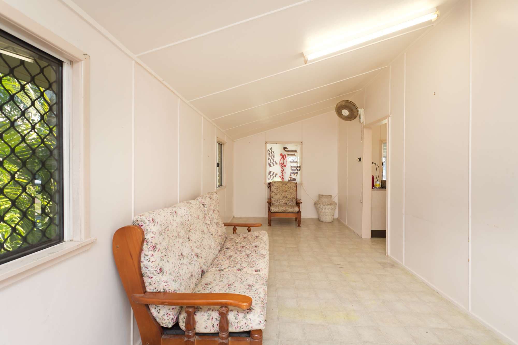 26 Townsville Street, WEST END QLD 4810, West End - Thumbnail 3
