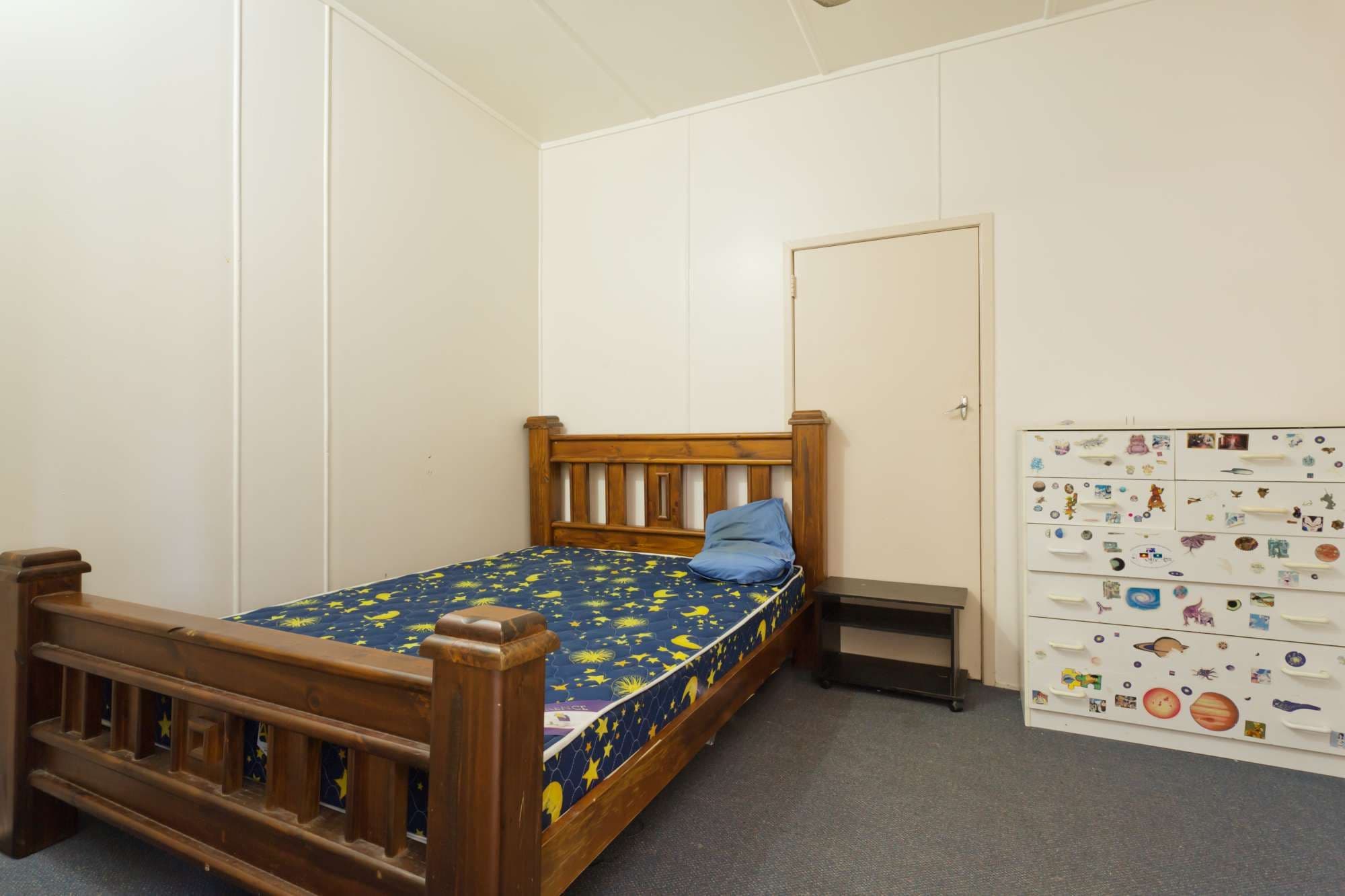 26 Townsville Street, WEST END QLD 4810, West End - Thumbnail 5