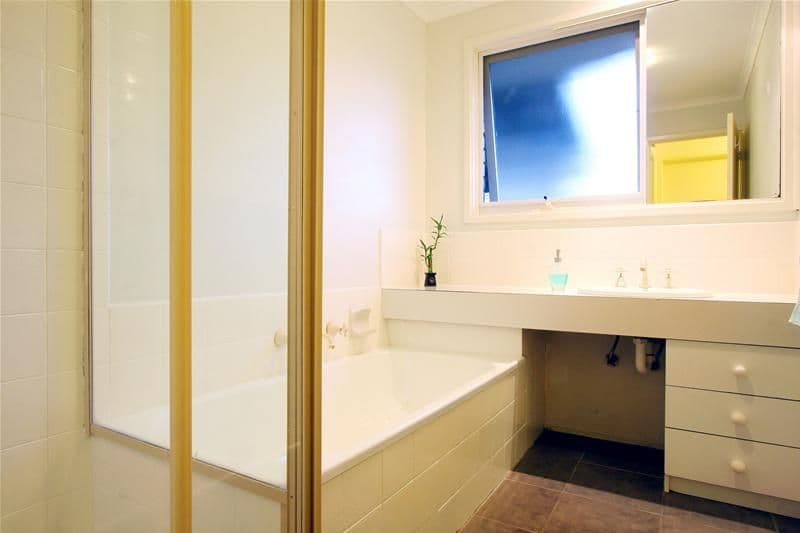 8 Sharman Court, BUNDOORA VIC 3083, Bundoora - Thumbnail 5