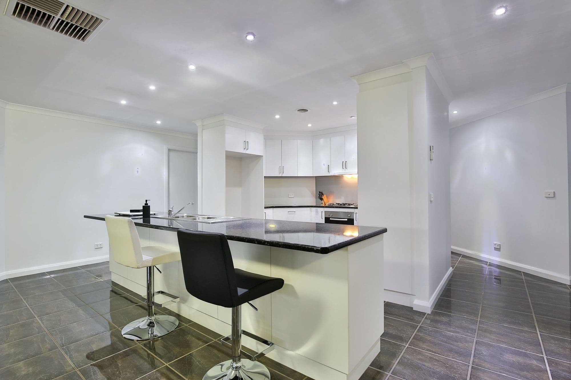 29 Philippa Crescent, Mildura VIC 3500, Mildura - Thumbnail 4