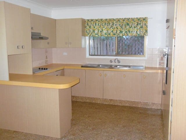 10 McGahey Street, ROTHWELL QLD 4022, Rothwell - Thumbnail 2