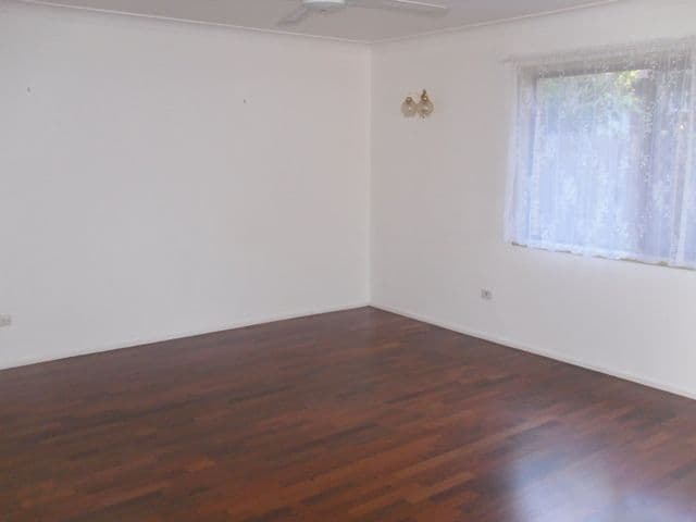 10 McGahey Street, ROTHWELL QLD 4022, Rothwell - Thumbnail 3