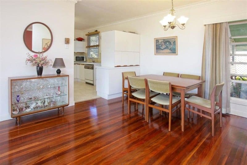 11 Scholfield Street, HOLLAND PARK WEST QLD 4121, Holland Park West - Thumbnail 3