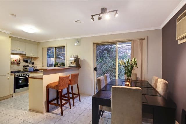 19 Elinda Place, Reservoir VIC 3073, Reservoir - Thumbnail 3