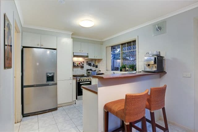 19 Elinda Place, Reservoir VIC 3073, Reservoir - Thumbnail 4