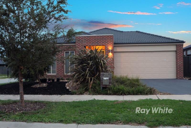 24 Kindred Avenue, CRANBOURNE NORTH VIC 3977, Cranbourne North - Image 1
