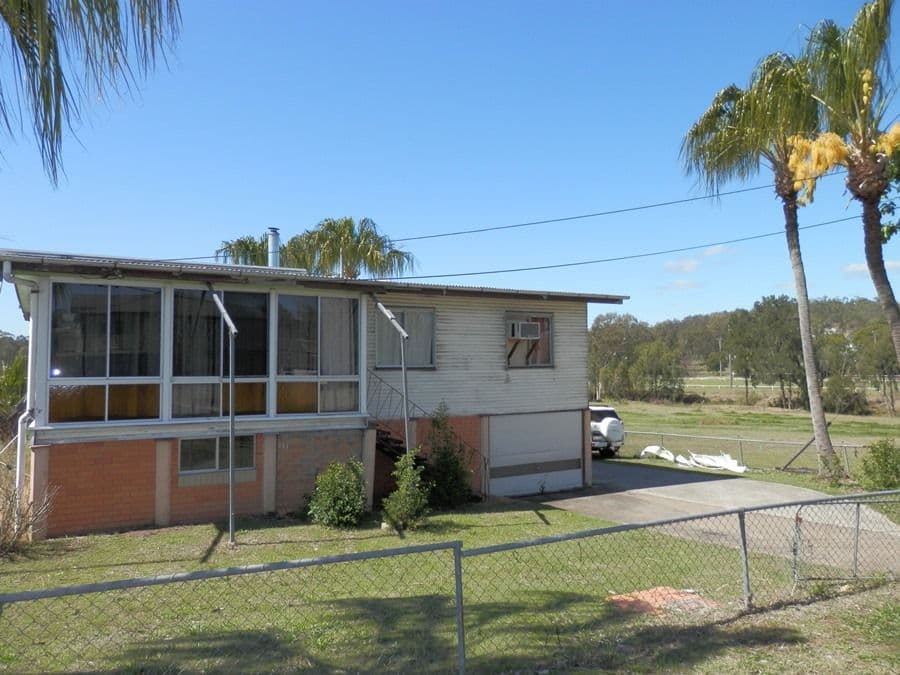 86 Stafford Street, Silkstone QLD 4304, Silkstone - Thumbnail 2
