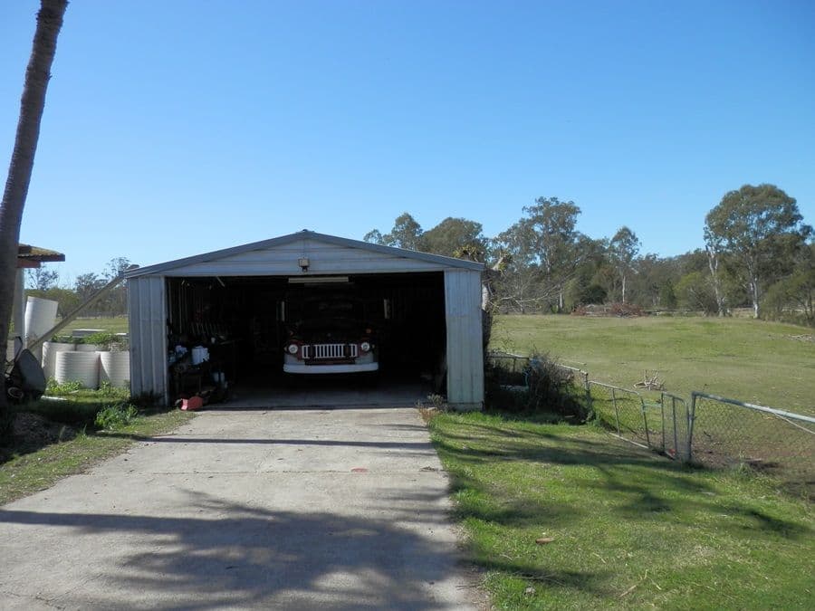 86 Stafford Street, Silkstone QLD 4304, Silkstone - Thumbnail 3