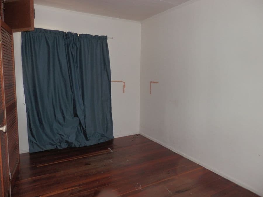 86 Stafford Street, Silkstone QLD 4304, Silkstone - Thumbnail 8