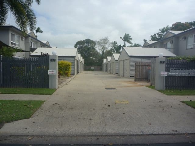 189 Buchan Street, BUNGALOW QLD 4870, Bungalow - Thumbnail 2